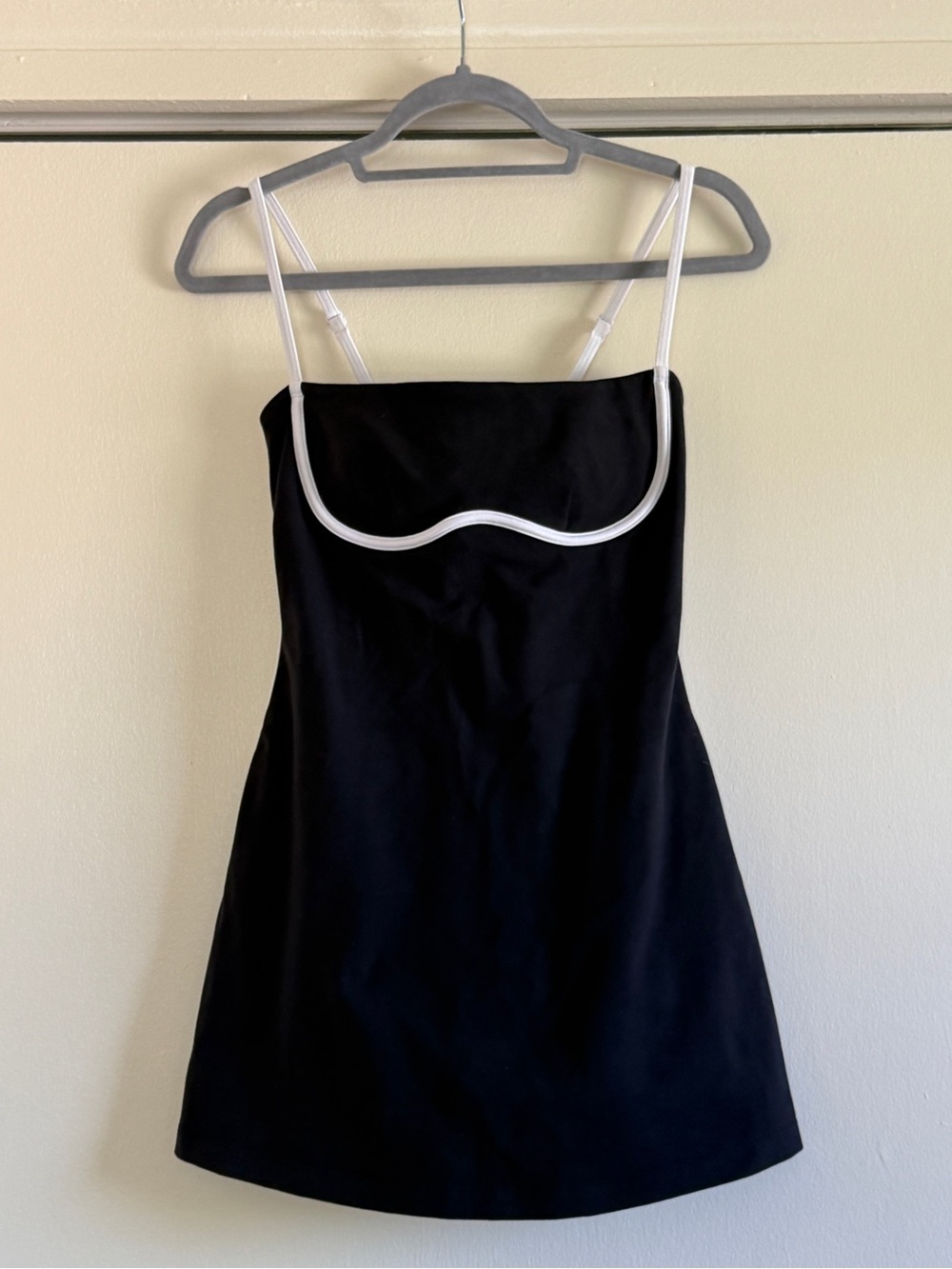 ALO Black & White Airbrush Streamlined Dress